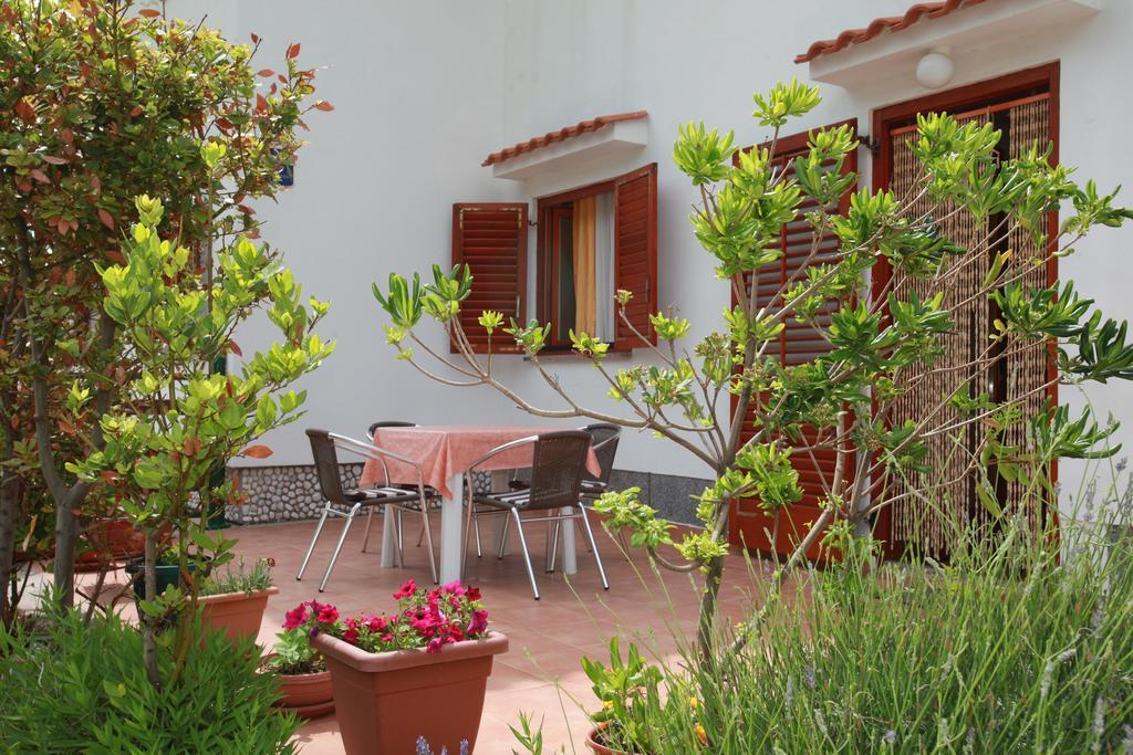 Apartments Reljic With Terrace Baška Exteriér fotografie